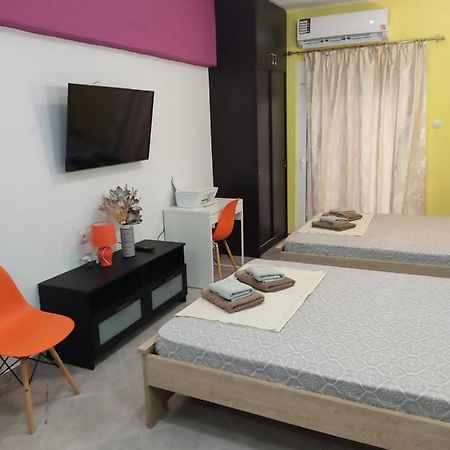 G M 2 Rooms Kentro In The Heart Of The City Larissa Exterior photo