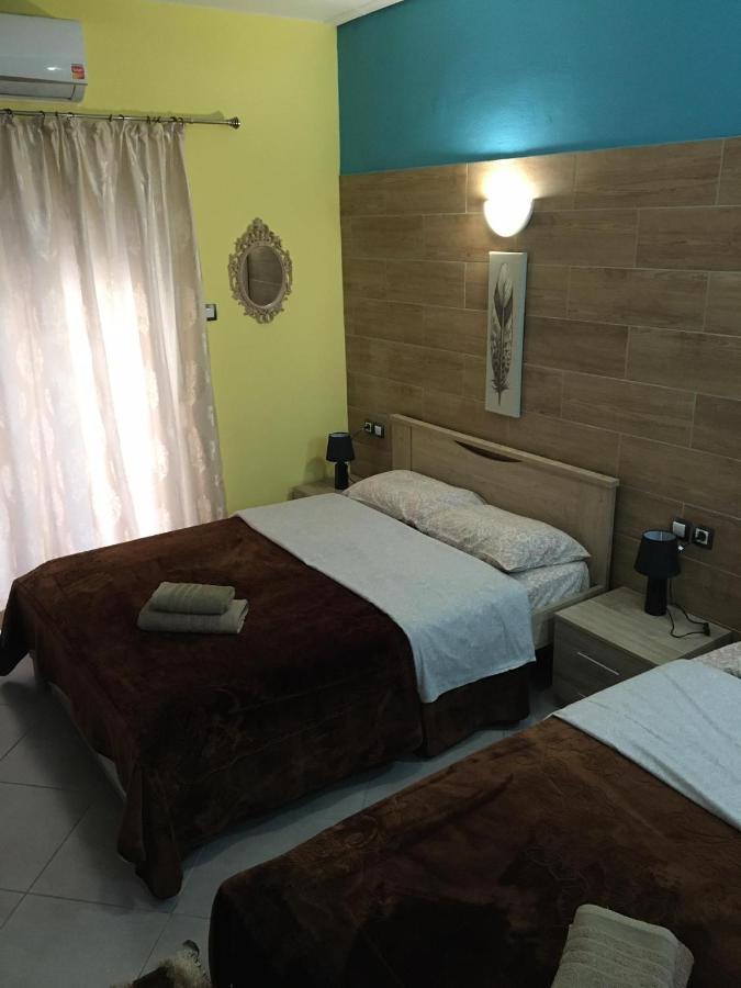 G M 2 Rooms Kentro In The Heart Of The City Larissa Exterior photo